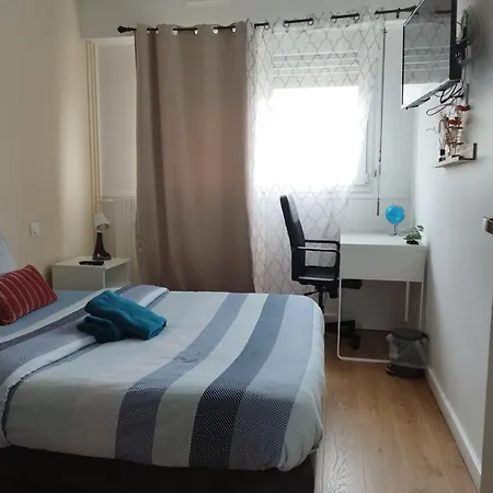 Parisian Cosy Flat With Balcony Appartement